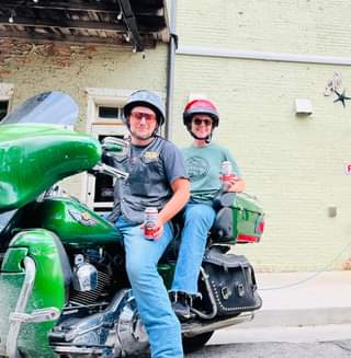 Mad Paddle fans from Bloomington Brewing Company, on way to Cincy on the bikes d